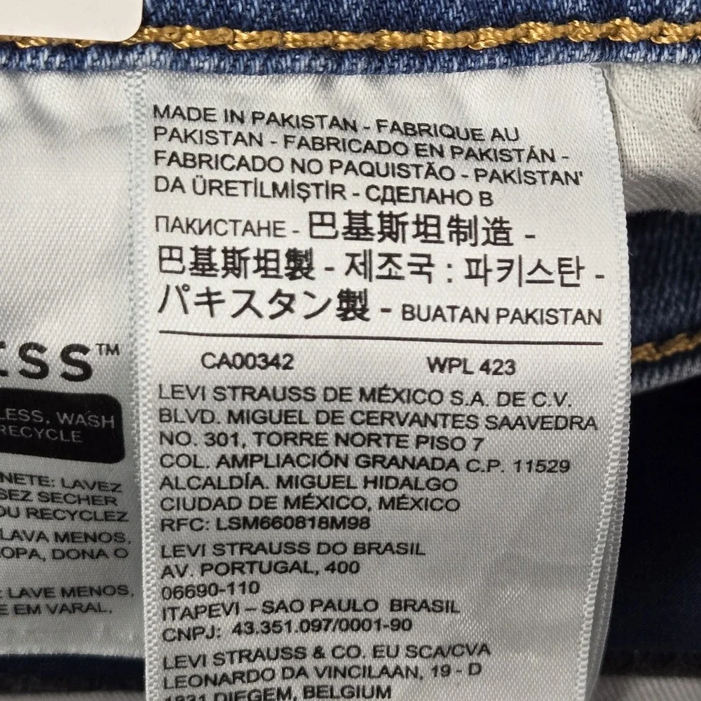 Levi's 502 Men Jeans 33X32 Light Blue Denim Taper Fit 27